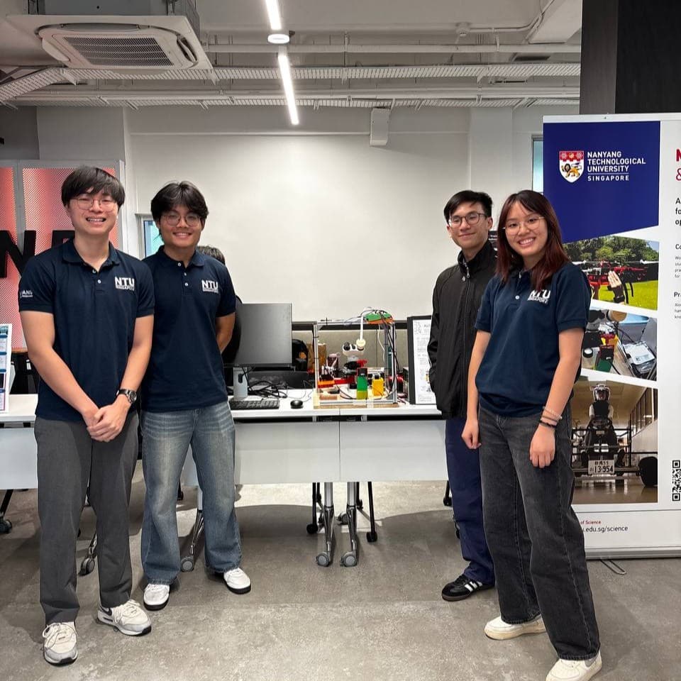 Picture of the team and Autoscope at AICON 2025